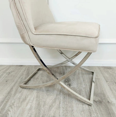 Sandhurst Dining Chair X legs with buttoned back